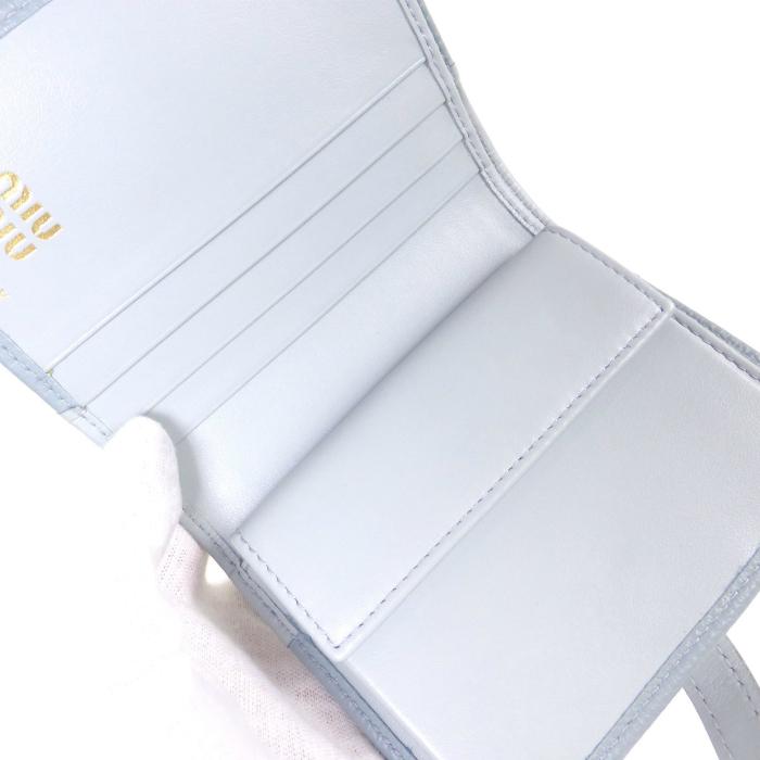 miu miu（ミュウミュウ） ロゴ レザー コンパクト 二つ折り 財布