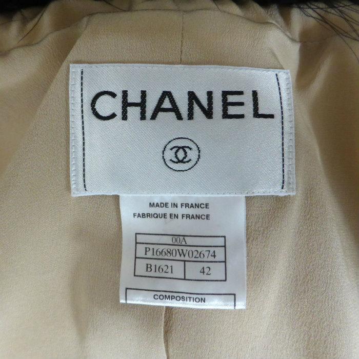 シャネル （CHANEL）ウール×フェザー ロングコート ランウェイ 00A #42 アイボリー×ブラック P16680 ウェア（中古）の画像
