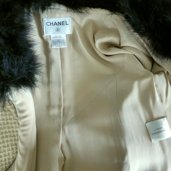 シャネル （CHANEL）ウール×フェザー ロングコート ランウェイ 00A #42 アイボリー×ブラック P16680 ウェア（中古）の画像