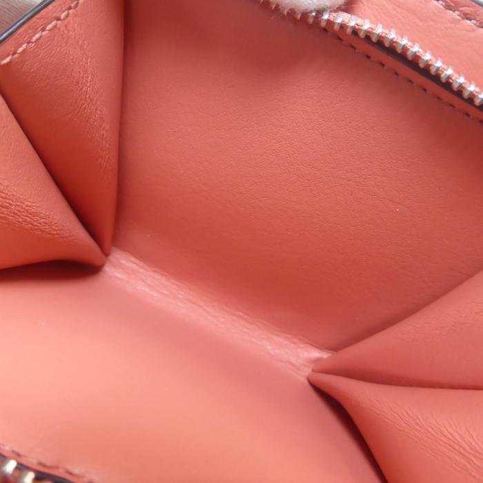 LOEWE（ロエベ） コンパクト ジップ ウォレット ストラップ 二つ折り