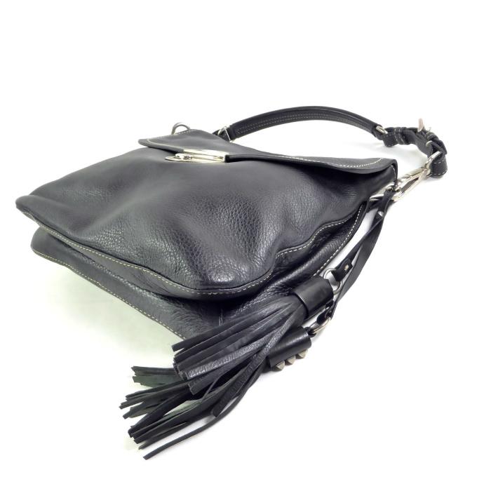 PRADA（プラダ） レザー タッセルチャーム付き ショルダー クラッチ