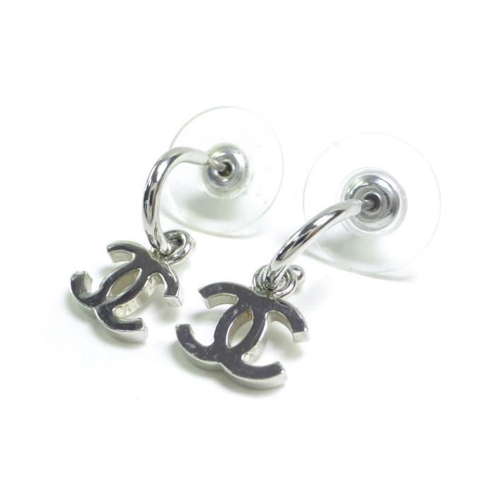 CHANEL（シャネル） ココマーク CCロゴ スイング ピアス シルバー