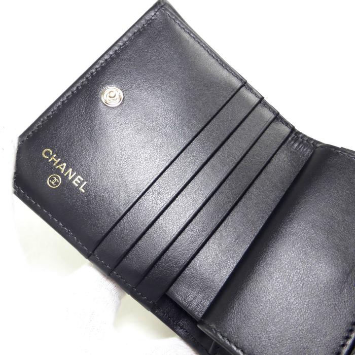 キャビアスキン シャネル （CHANEL） マトラッセ スモールフラップ