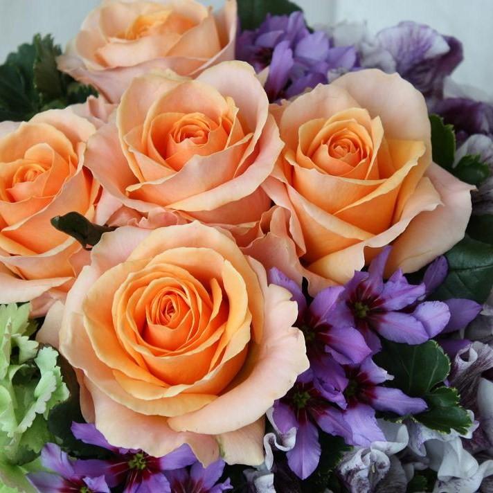 フラワーアレンジメント 生花 秋色オレンジバラ オークランド のアレンジ 誕生日 プレゼント 花 女性 母 お祝い 贈り物 Rra 00 006 Aoyama花苑webshopレイリヤフー店 通販 Yahoo ショッピング