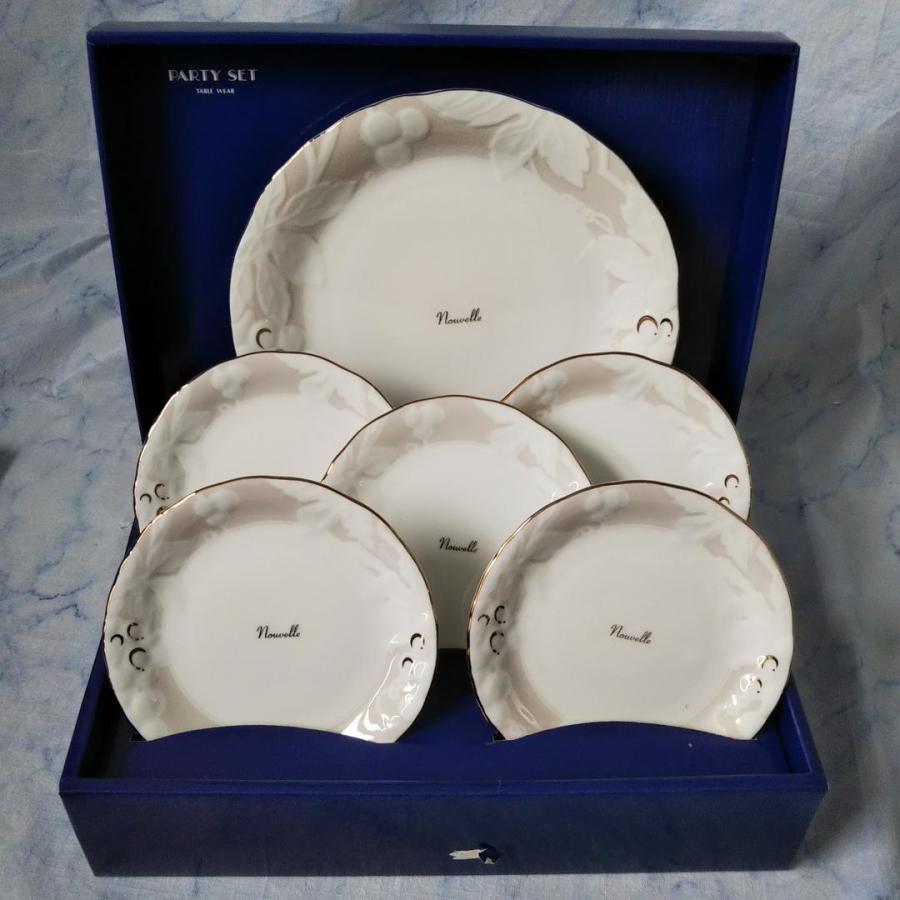 ♥大人気のパーティーセット♥素敵なディスプレイ♥新品・オシャレな3種類3組１２皿 クリヤマ パーティーセット 大皿 中皿 : 再生工場 - 通販 - Yahoo