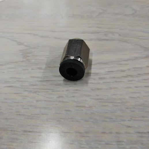 JUNRON-VO ワンタッチ継手 PNM-4-M5-BSM : 再生工場 - 通販 - Yahoo!ショッピング