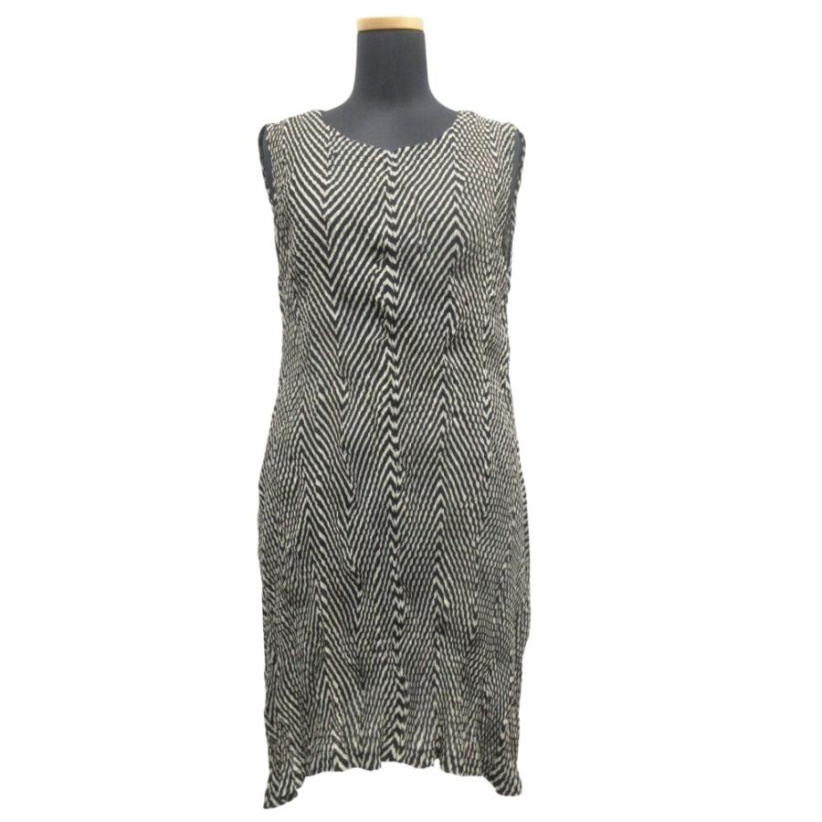 新品同様 02SS ISSEY MIYAKE イッセイミヤケ  ねじり プリーツ加工 ノースリーブ ワンピース ドレス ボーダー サイズ2 レディース 古着 中古 | ISSEY MIYAKE