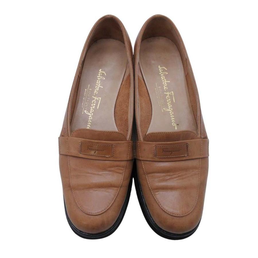 良品 Salvatore Ferragamo サルヴァトーレフェラガモ ラウンドトゥ ローファー スリッポン シューズ 靴 5.5/22.5 キャメル レディース 古着 中古 |  | 02