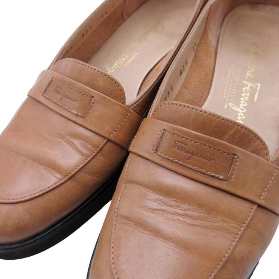 良品 Salvatore Ferragamo サルヴァトーレフェラガモ ラウンドトゥ ローファー スリッポン シューズ 靴 5.5/22.5 キャメル レディース 古着 中古 |  | 06