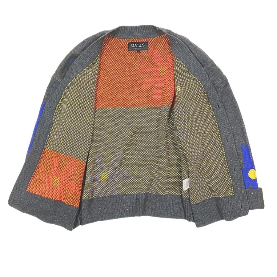 美品 D.V.U.S デビルユース 長袖 ニット カーディガン ロゴ 刺繍 花柄 リブ フラワー トップス L グレー 青 赤 メンズ 古着 中古 |  | 01