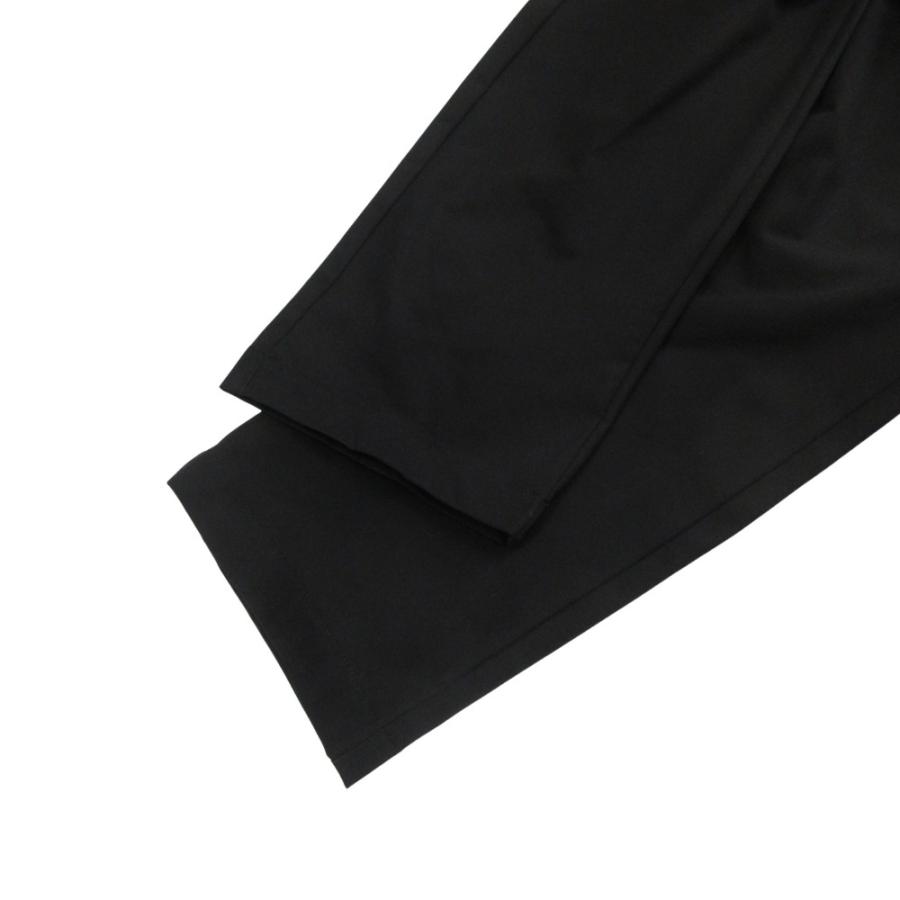 美品 Herno LAMINAR ヘルノ ラミナー リラックス カーゴ パンツ ストレッチ イージー PT00007UL-12503 サイズS 黒 ブラック  メンズ 古着 中古 | HERNO | 04
