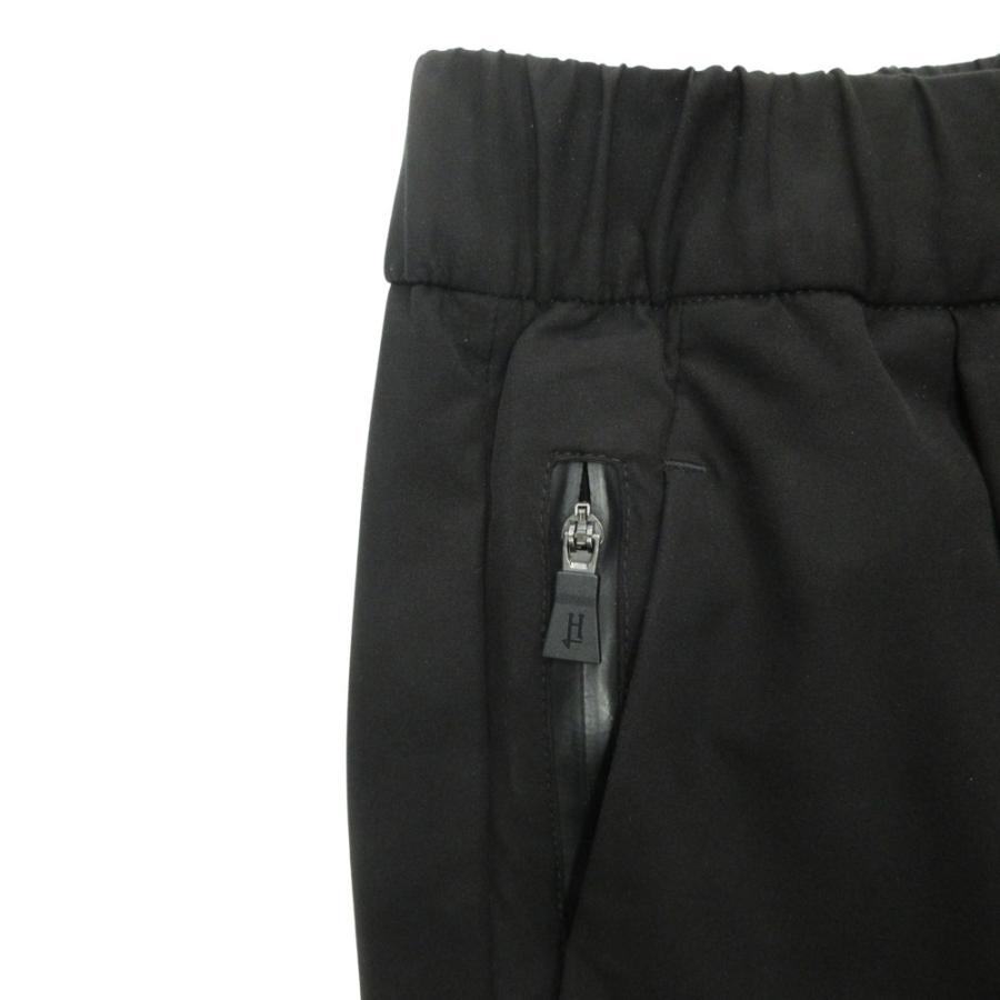 美品 Herno LAMINAR ヘルノ ラミナー リラックス カーゴ パンツ ストレッチ イージー PT00007UL-12503 サイズS 黒 ブラック  メンズ 古着 中古 | HERNO | 05