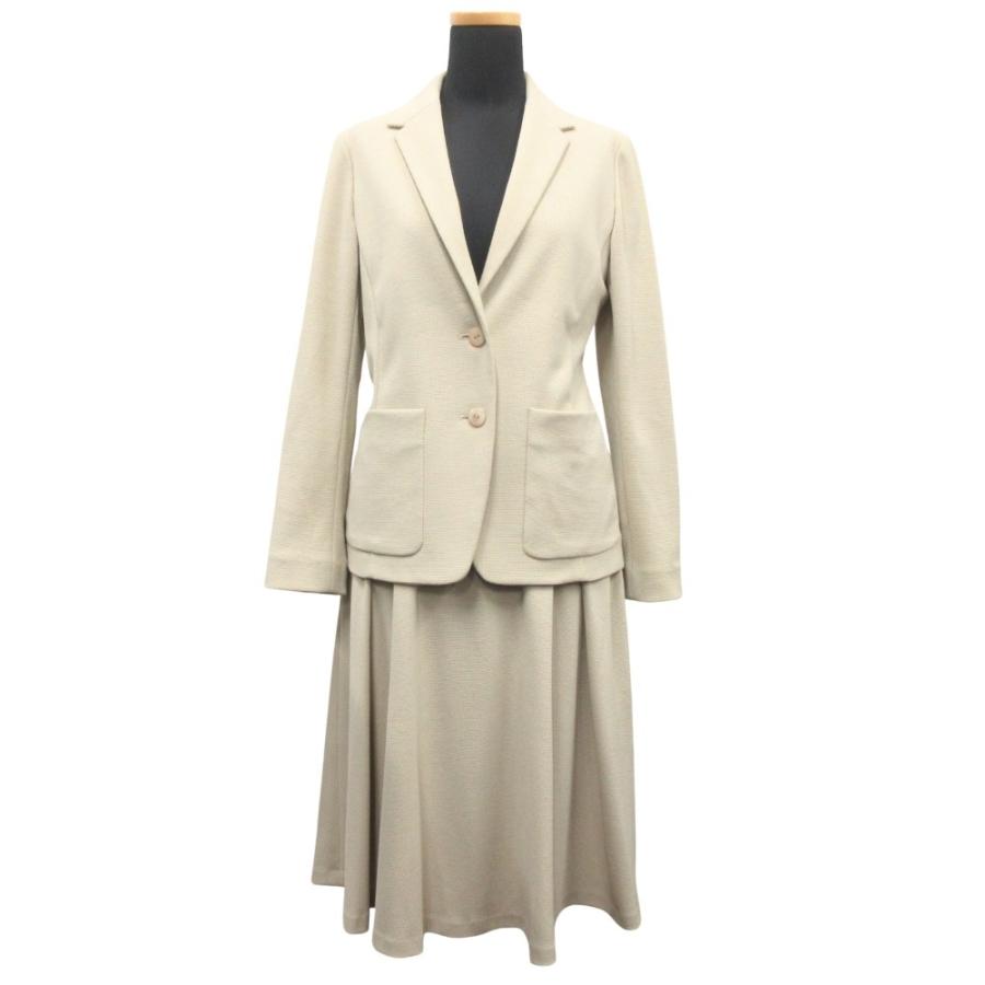 美品 yoshie inaba ヨシエイナバ セットアップ テーラード ジャケット ブレザー フレア スカート ボトムス フォーマル 9 ベージュ レディース 古着 中古 | YOSHIE INABA