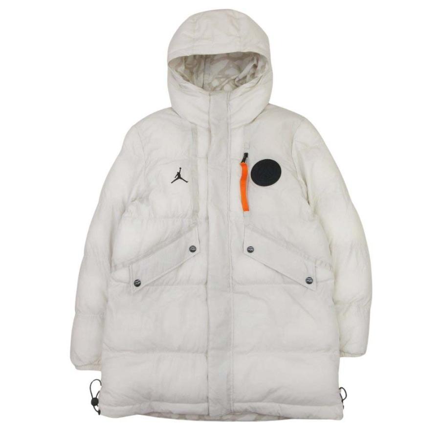 良品 NIKE JORDAN BRAND PSG ナイキ ジョーダンブランド パリサンジェルマン 23aw 中綿 リバーシブルコート M アイボリー メンズ 古着 中古 USED NIKE（ナイキ） 良品 NIKE JORDAN BRAND PSG ジョーダンブランド パリ