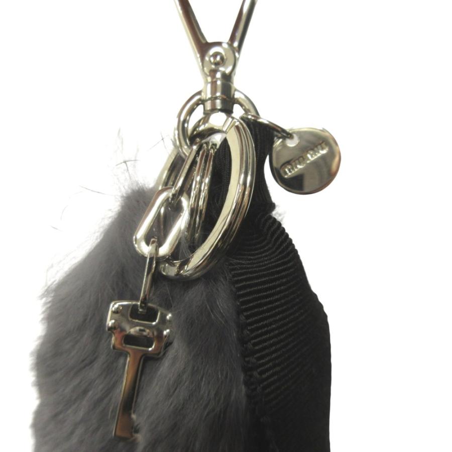 miu miu（ミュウミュウ） 新品同様 ファー バッグ チャーム