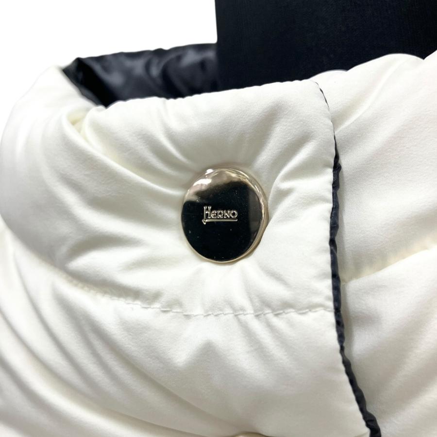 美品 Herno ヘルノ リバーシブル ダウン コート ジャケット ブルゾン ハイネック ロゴ サイズ42 白 ホワイト 黒 ブラック レディース 古着 中古 | HERNO | 03