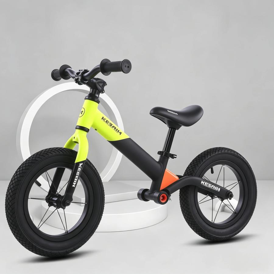 14インチ キックバイク トレーニングバイク バランスバイク ノーペダル ストライダー ゴムタイヤ装備 軽量 アルミニウム合金ボディ 誕生日 プレゼント  送料無料（Yahoo!・真美ヤフー店）