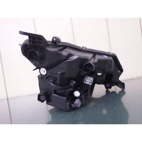 タンク M900A M910A 純正 左 ライト STANLEY W3917 2119442 タンク/トール/ジャスティ 前期 左ライト LED STANLEY W3917