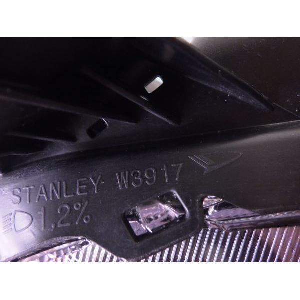 2123941 タンク/トール/ジャスティ 前期 右ライト LED STANLEY W3917