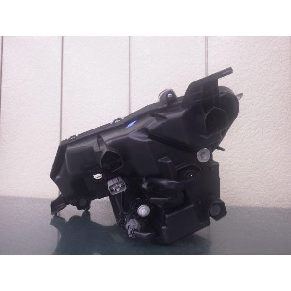 4146741 タンク/トール/ジャスティ 前期 右ライト LED STANLEY W3917