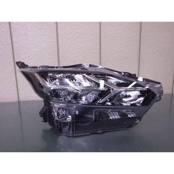 日産デイズ　ハイウェイスター　純正　B44w LEDヘッドライト 右側 4079941 デイズ ハイウェイスター B44W/B45W/B47W/B48W 右ライト LED