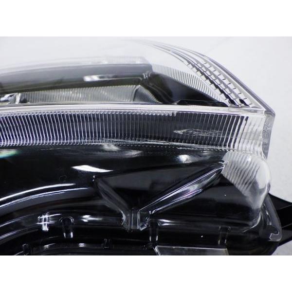 トヨタ（TOYOTA） 2156341 タンク/トール/ジャスティ 前期 右ライト