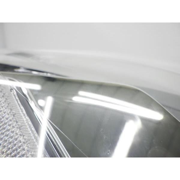 アクア 4110041 NHP10 中期 右ライト LED KOITO 52-293 AQUA