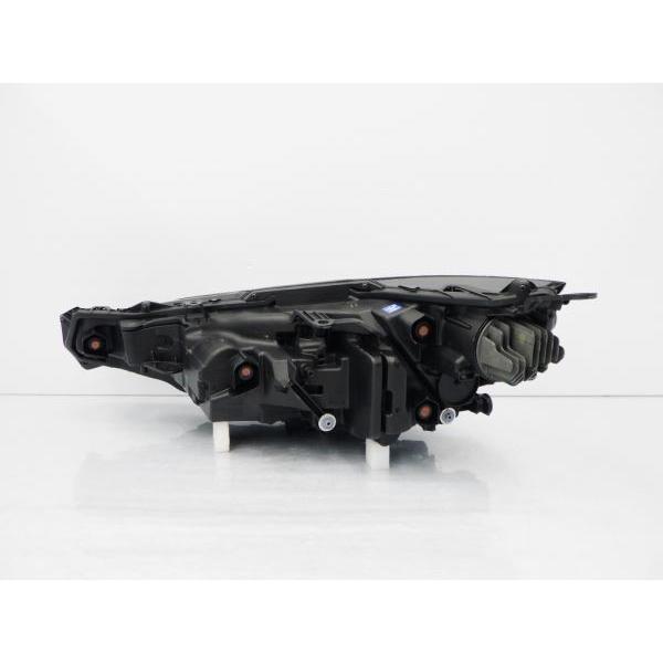 レクサス 2004241 新型 NX 20系 右ライト 3眼フルLED KOITO 78