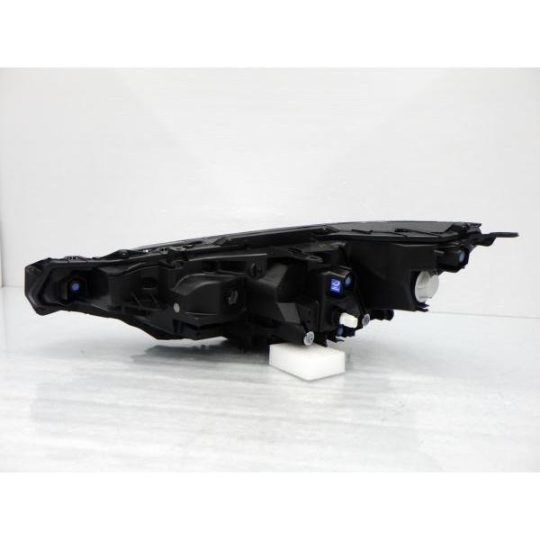 レクサス 4031841 NX 20系 右ライト 単眼 LED KOITO 78-56 レクサス 4031841 NX 20系 右ライト 単眼 LED KOITO 78-56