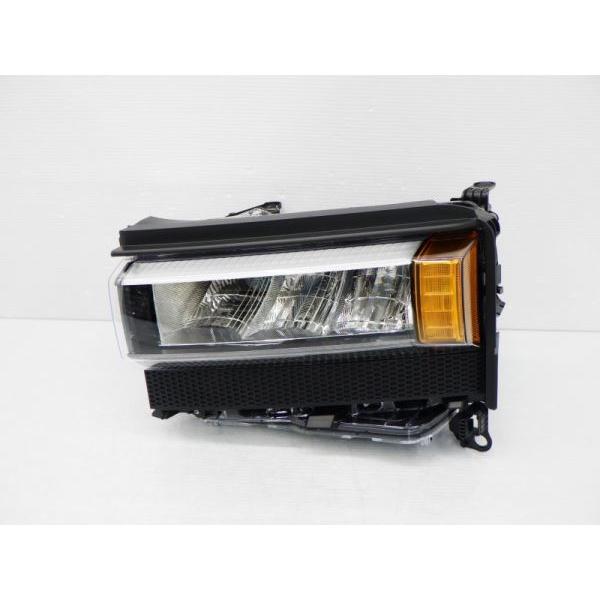 ランドクルーザー 2205942△ ランドクルーザー250 VX/GX 左ライト