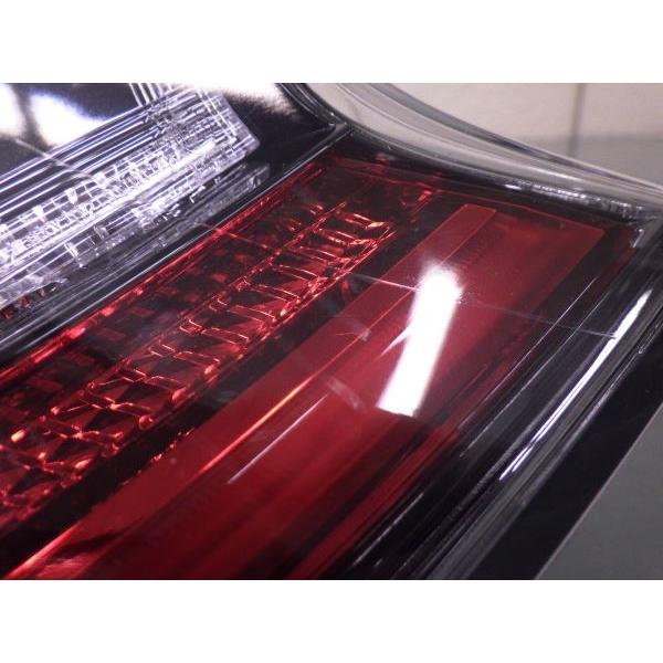 トヨタ（TOYOTA） T46562 カローラスポーツ 210系 前期 左テールランプ