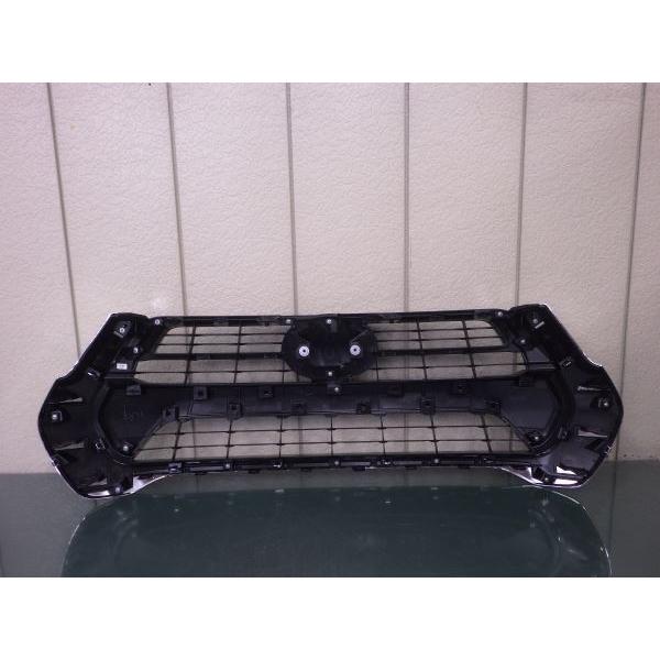 L00578【未使用美品】ハイラックス Z GUN125 後期 純正 フロントグリル 