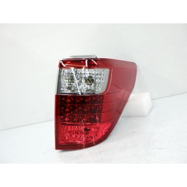 アルファード T09461 S/SR 20系 右テールランプ KOITO 58-27