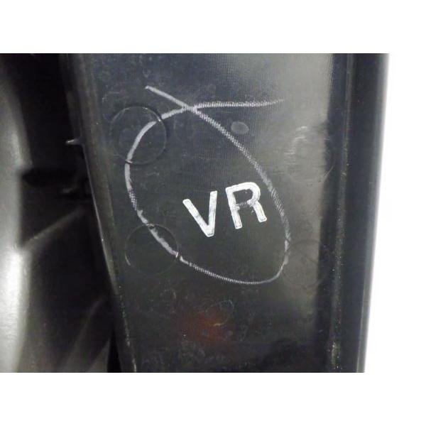 80ヴォクシー純正　右テールランプ ヴォクシー T99661 80系 後期 右テールランプ KOITO 28-243