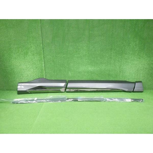 RAV4 モデリスタサイドスカート 右側