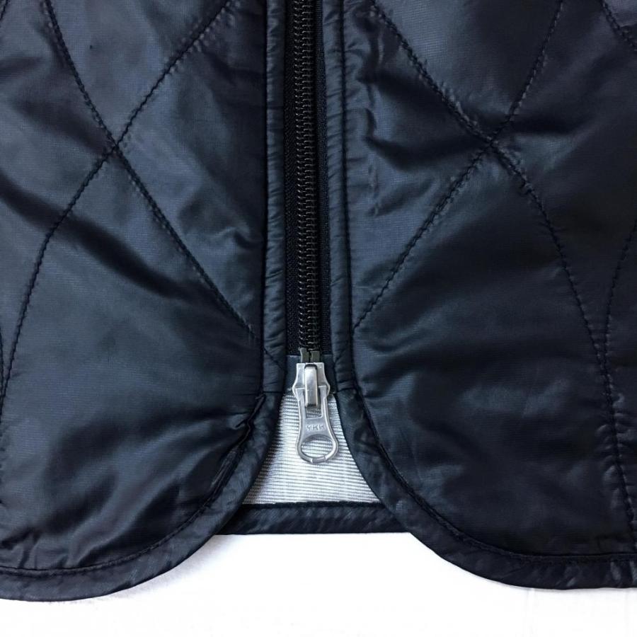 ☆40%OFF価格☆【美品】YONEX ヨネックス 中綿ベスト 黒 HEAT CAPSULE