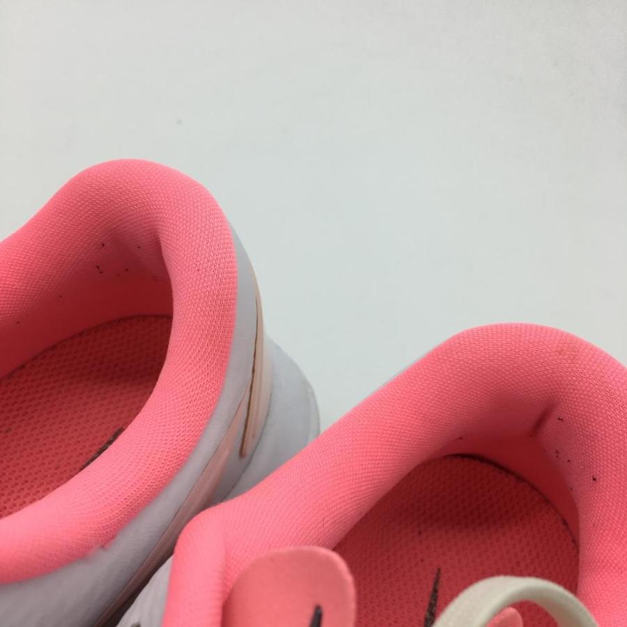NIKE ナイキ ゴルフシューズ 白×ピンク LUNARLON スパイクレス NIKE ナイキ ゴルフシューズ 白×ピンク LUNARLON スパイクレス