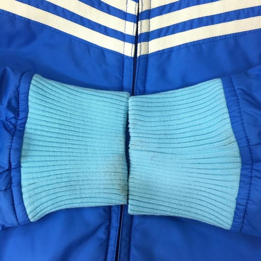 adidas（アディダス） 中綿ジャケット ブルー×白 3ライン 袖ポケット 