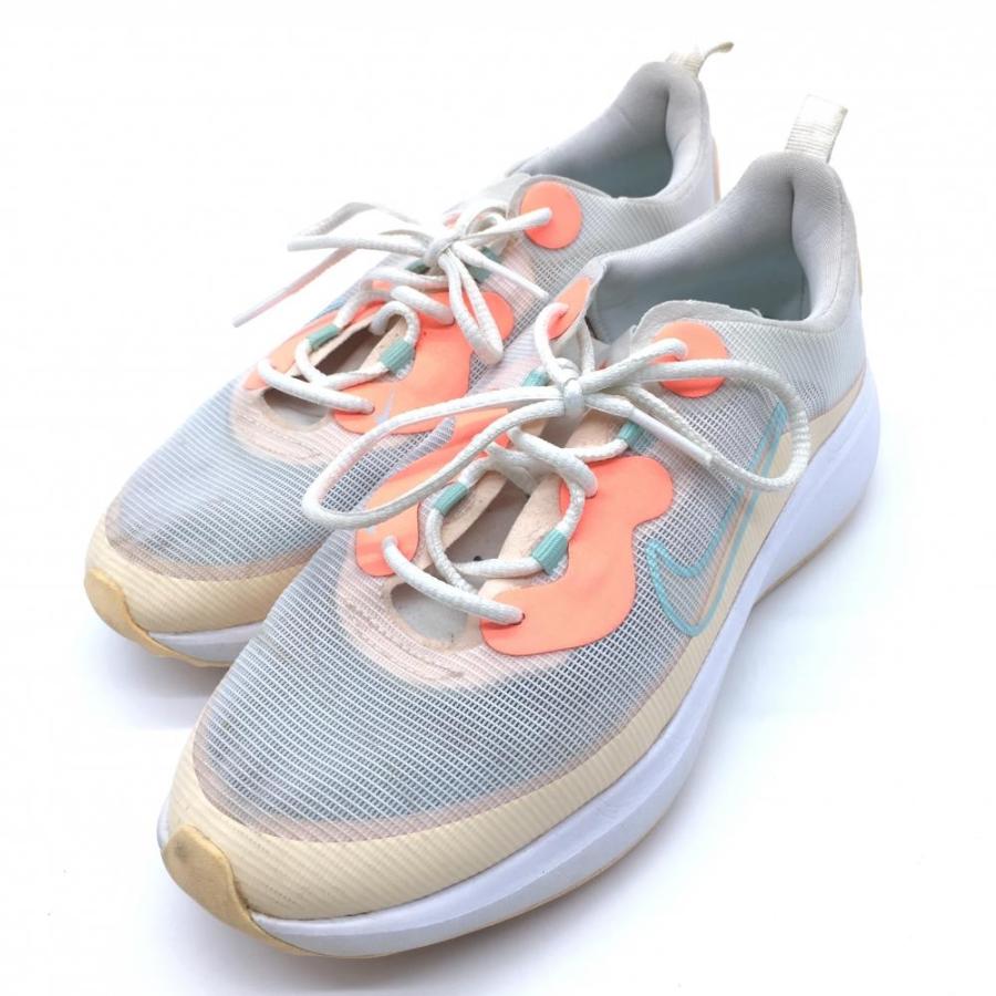 NIKE ナイキゴルフ ゴルフシューズ 白×ベージュ スパイクレス 一 NIKE ナイキゴルフ ゴルフシューズ 白×ベージュ スパイクレス 一