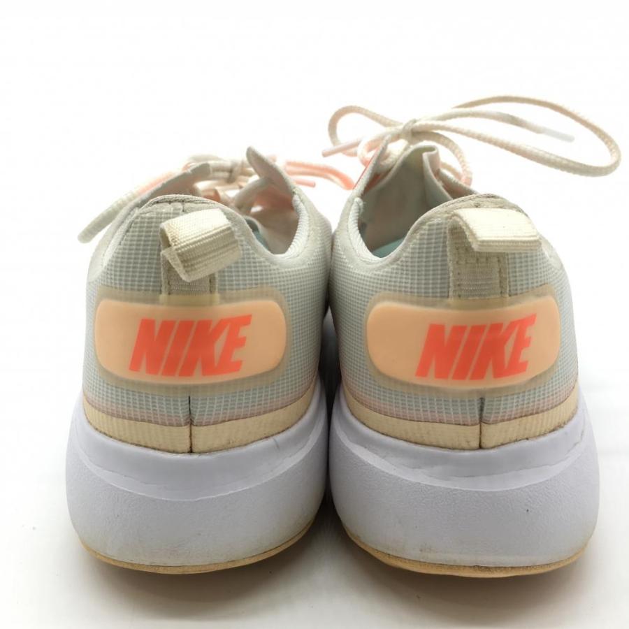 NIKE ナイキゴルフ ゴルフシューズ 白×ベージュ スパイクレス 一 NIKE ナイキゴルフ ゴルフシューズ 白×ベージュ スパイクレス 一