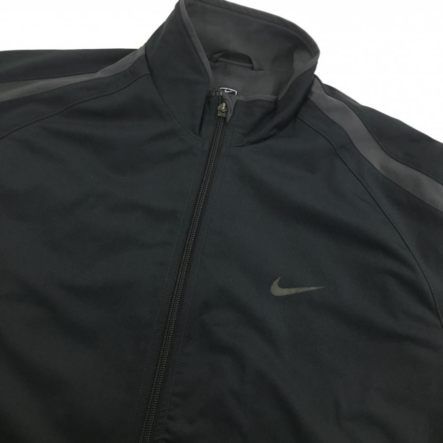 NIKE（ナイキ） ナイキゴルフ ブルゾン 黒×グレー ダブルジップ 胸元