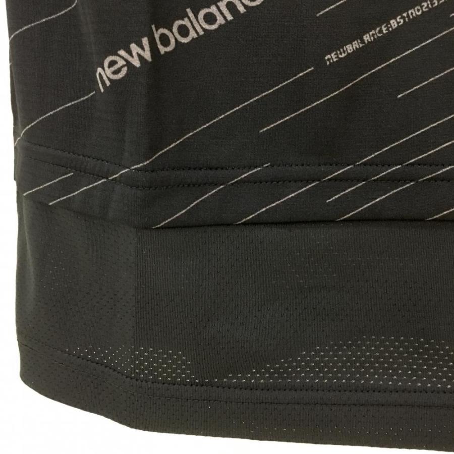 New Balance（ニューバランス） 半袖ハイネックシャツ 黒×グレー 斜め