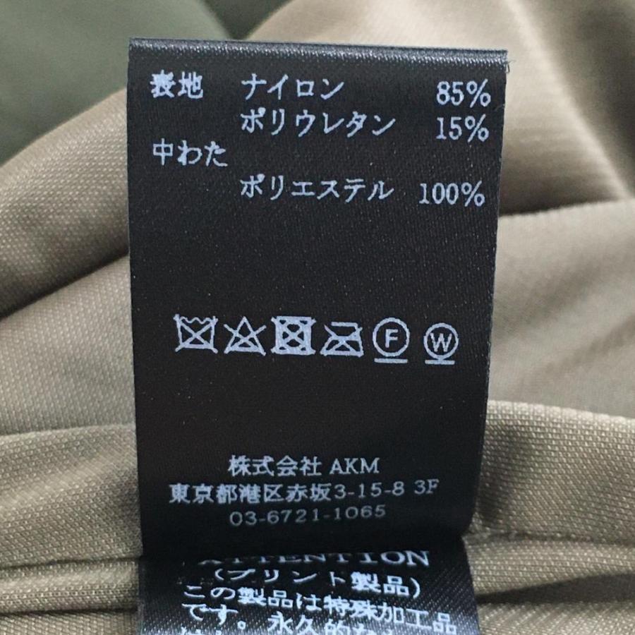 超美品】ウノピュウノウグァーレトレゴルフ 中綿スニード カーキ 超美品】ウノピュウノウグァーレトレゴルフ 中綿スニード カーキ