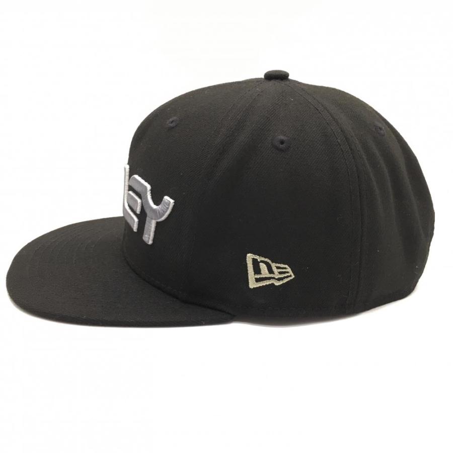 NEW ERA（ニューエラ） ニューエラ×オークリー フラットキャップ 黒
