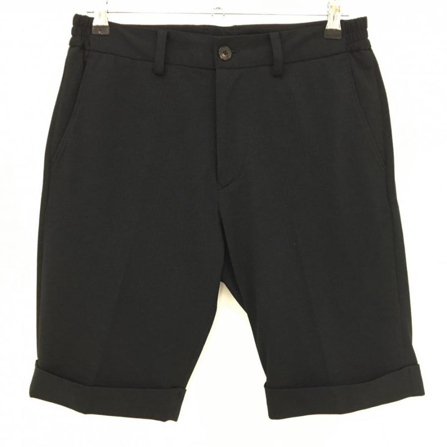 1 piu 1 uguale 3（ウノピゥウノウグァーレトレ） ハーフパンツ 黒 織