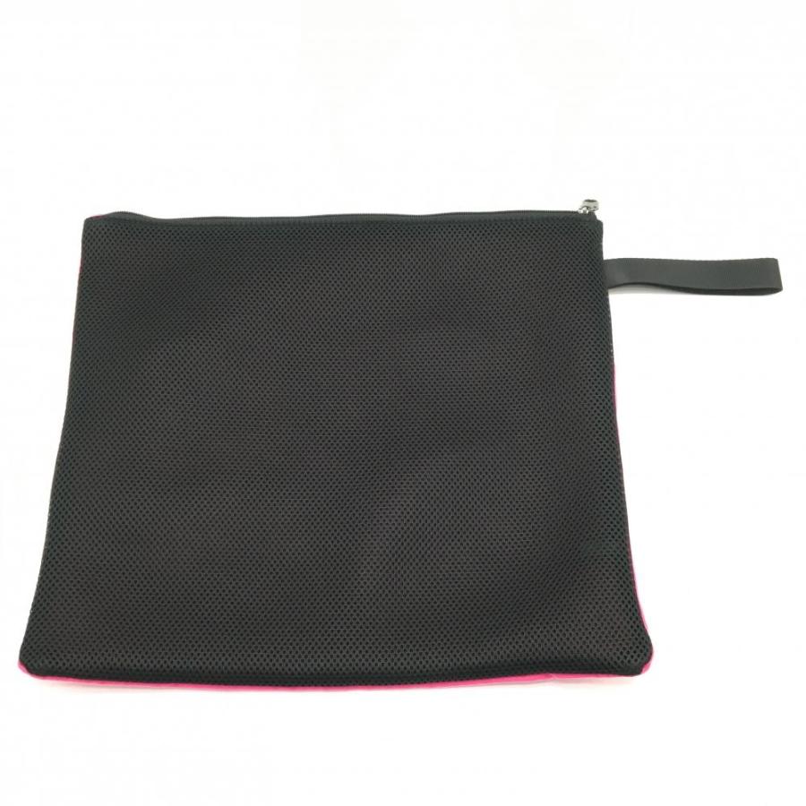 MASTER BUNNY EDITION マスターバニー マルチポーチ ピンク×黒 裏面