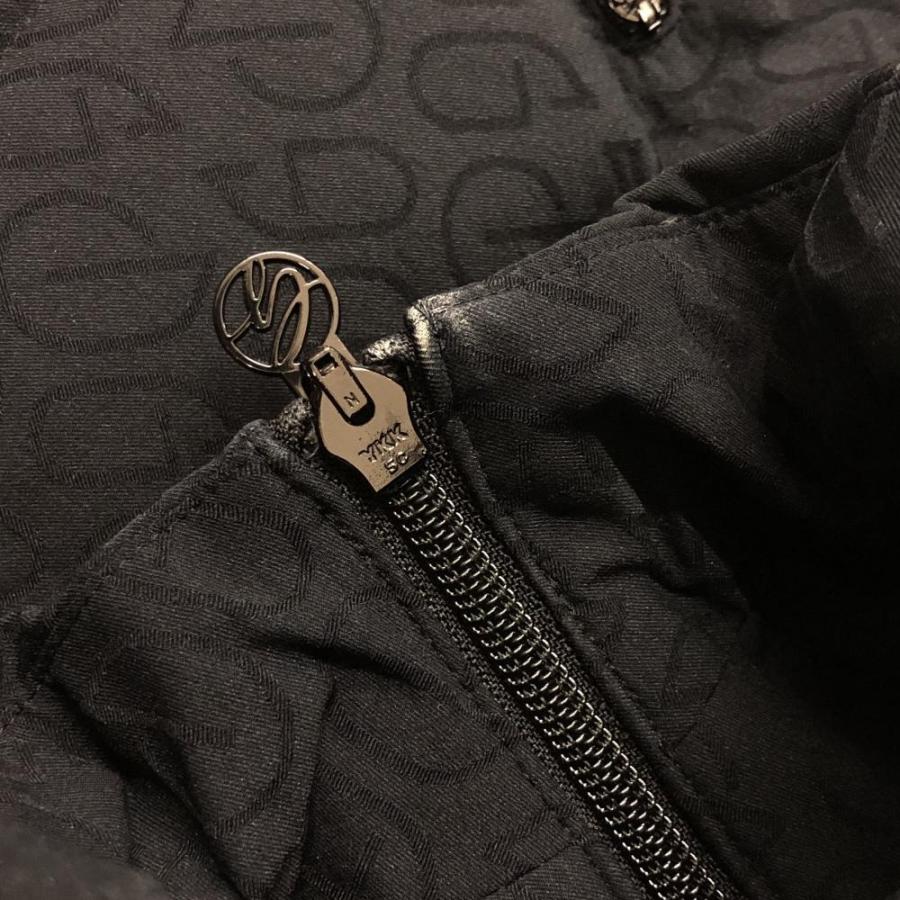 DESCENTE GOLF 【美品】デサントゴルフ ダウンベスト 黒 総柄地模様