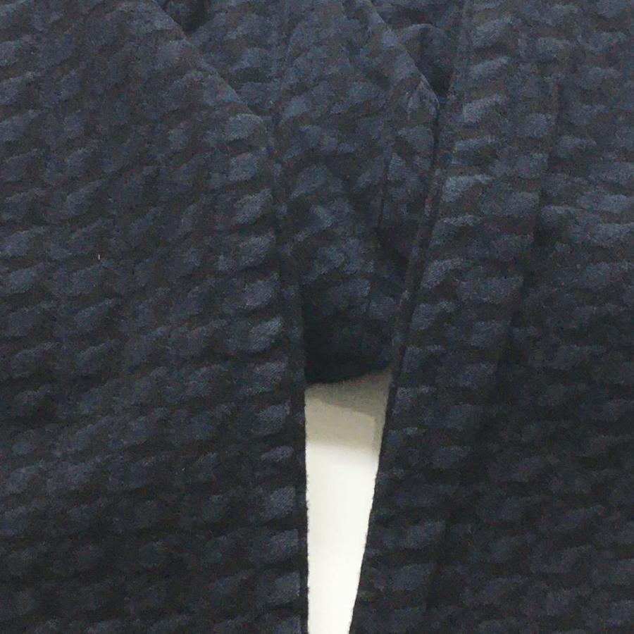 PEARLY GATES（パーリーゲイツ） パンツ ネイビー 総柄 凹凸生地 所々