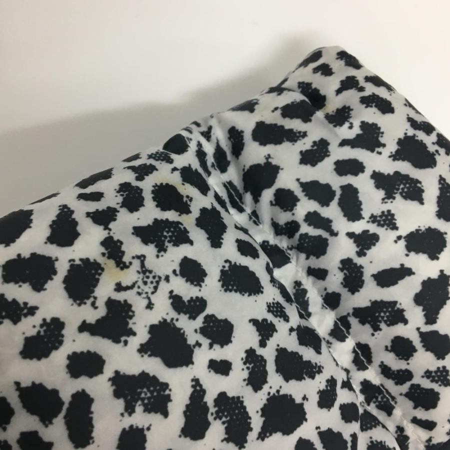 OAKLEY（オークリー） ダウンジャケット 白×グレー 総柄 ジップ