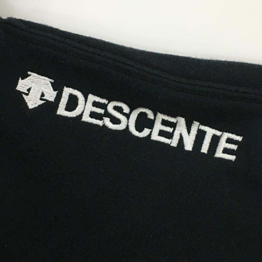 DESCENTE（デサント） パーカー 黒 肩ロゴ刺しゅう白 トレーナー